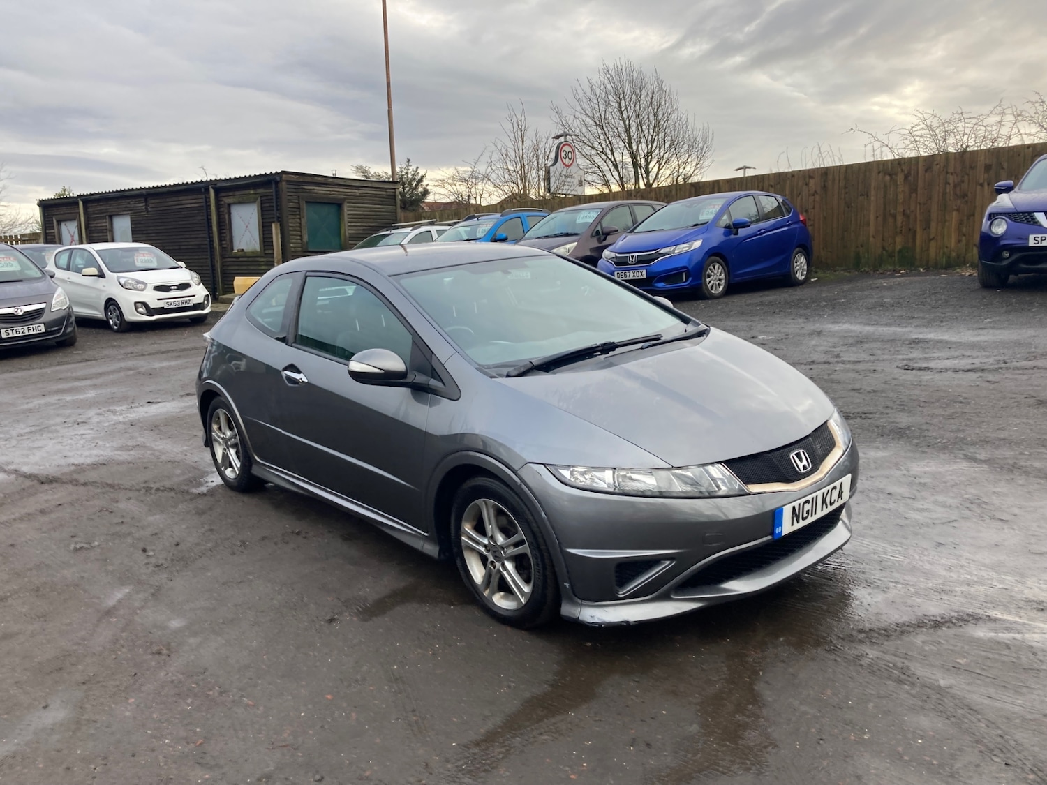 Used Honda Civic 2011 for sale - 77195548: Photo 5