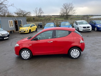 Used Chrysler Ypsilon 2013 for sale - 77803479: Photo