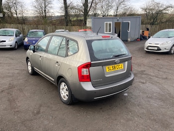 Used Kia Carens 2008 for sale - 76946308: Photo