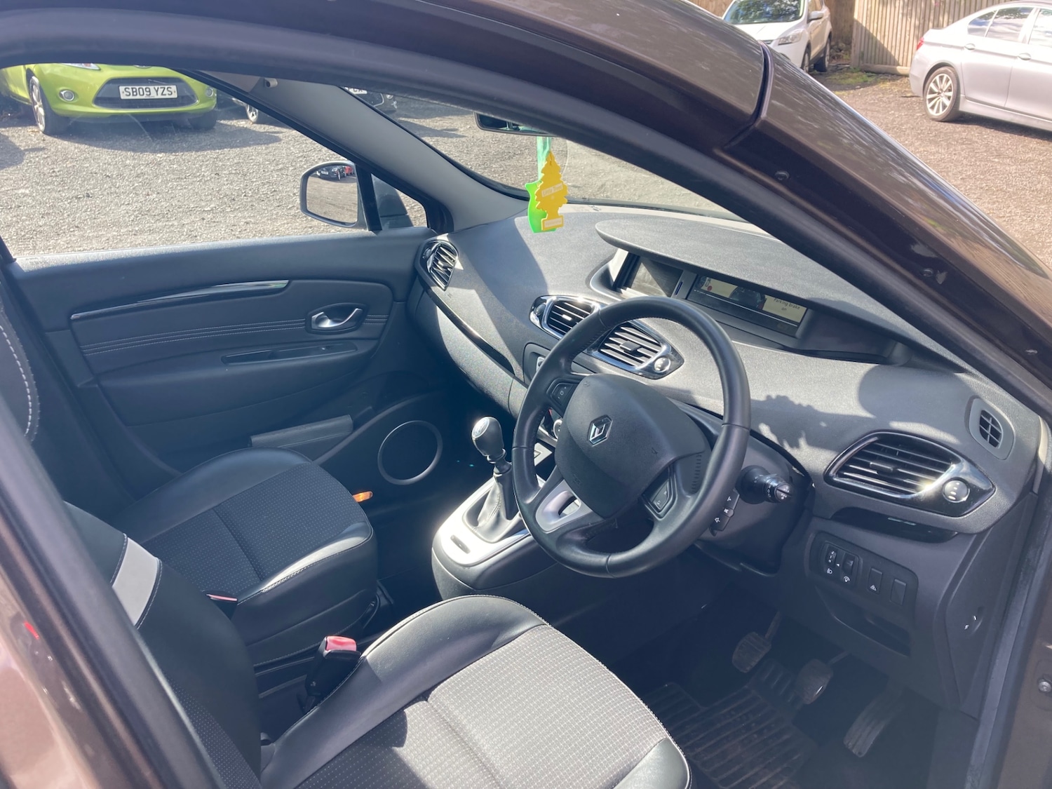 Used Renault Scenic 2011 for sale - 76375719: Photo 7