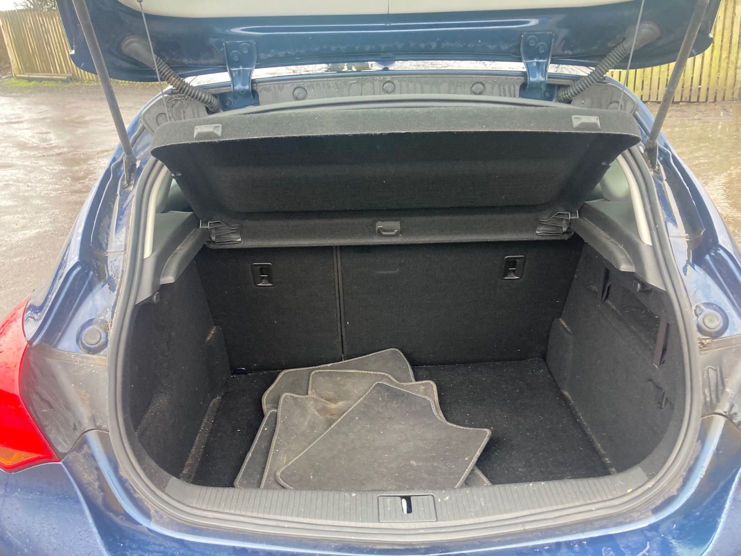 Used Vauxhall Astra 2012 for sale - 77846268: Photo 9