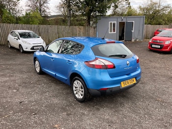 Used Renault Megane 2016 for sale - 76171353: Photo