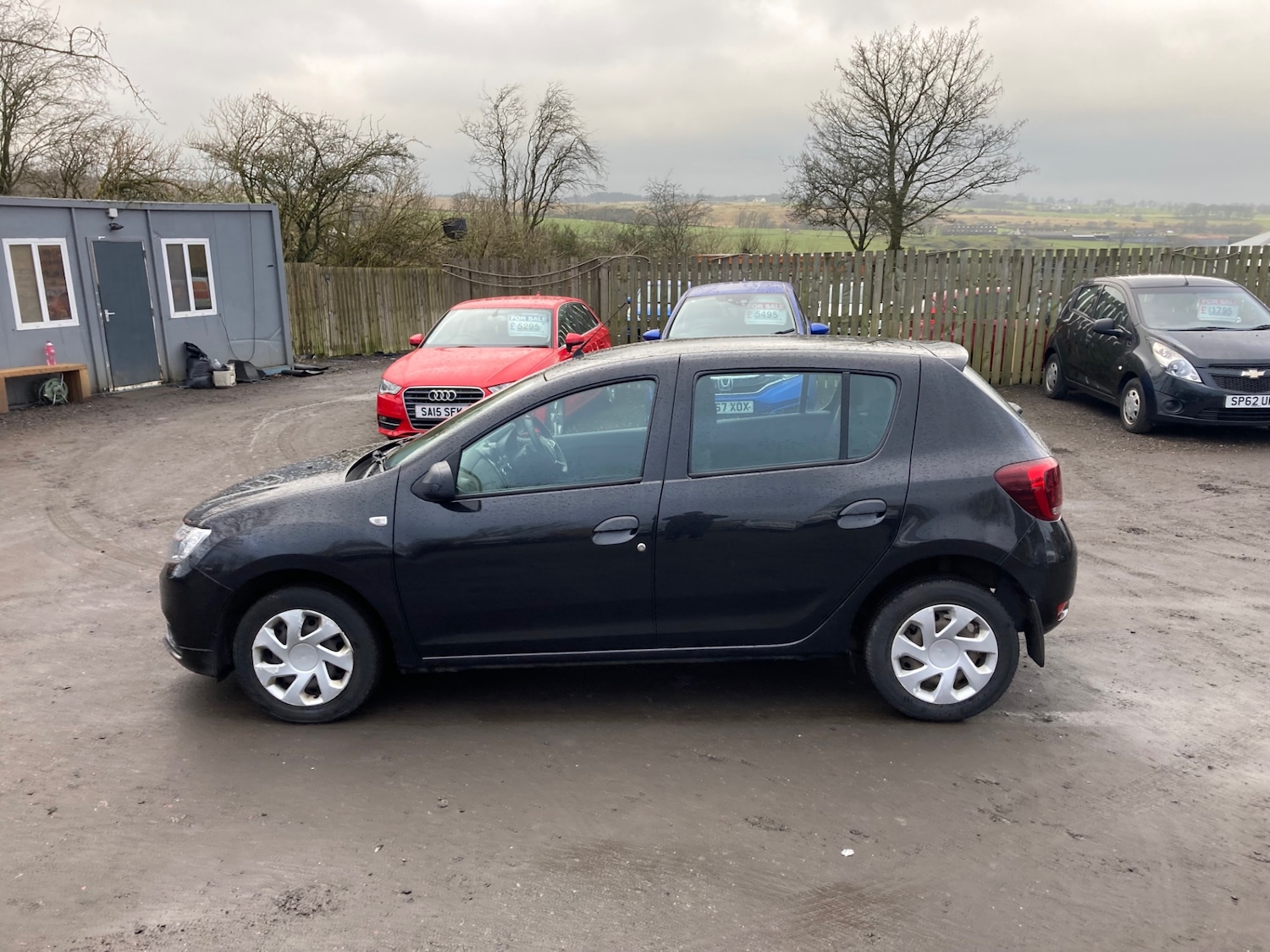 Used Dacia Sandero 2017 for sale - 77298386: Photo 2