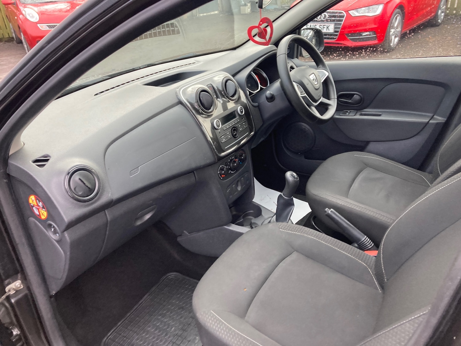 Used Dacia Sandero 2017 for sale - 77298386: Photo 7