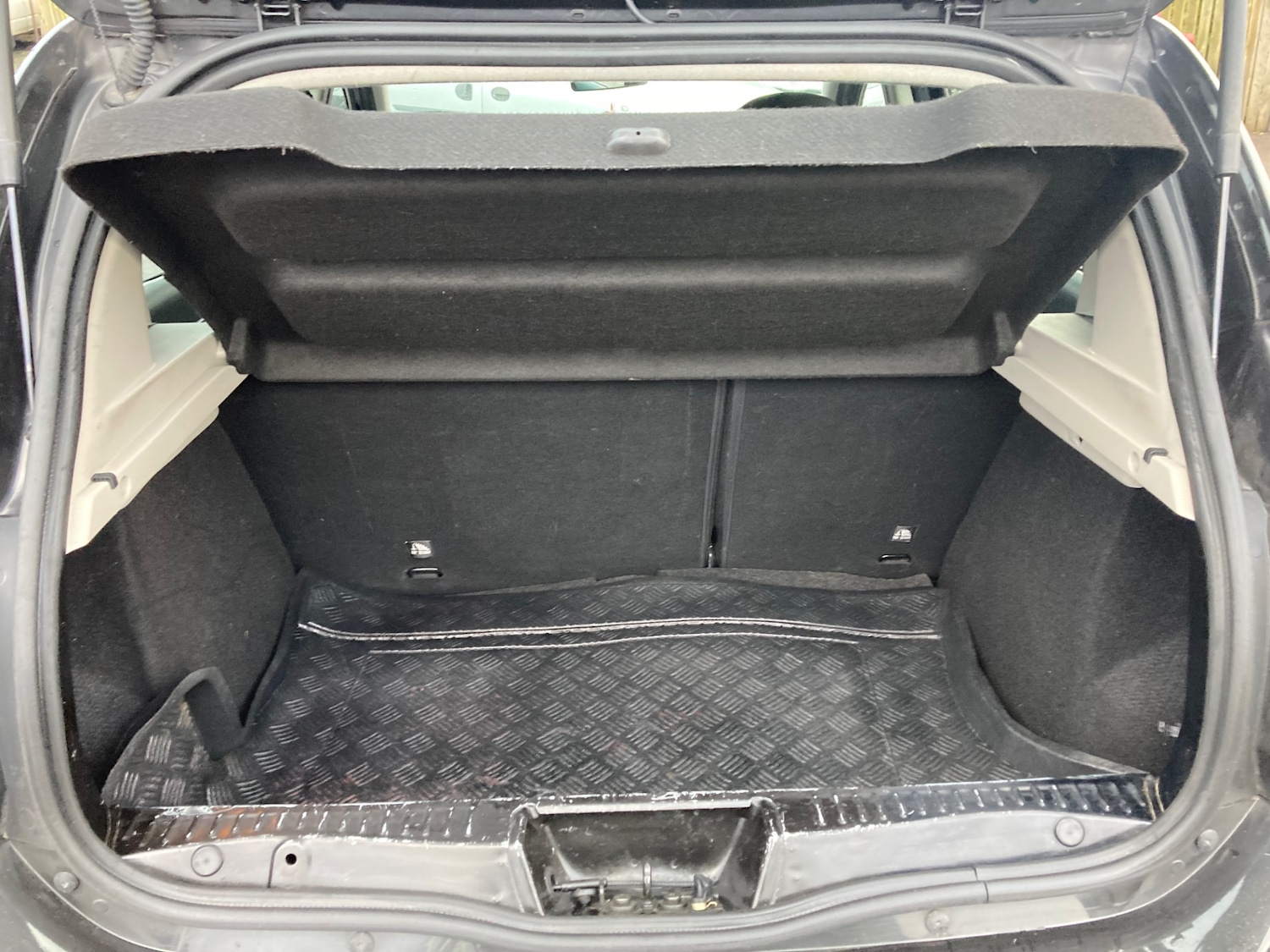 Used Dacia Sandero 2017 for sale - 77298386: Photo 9