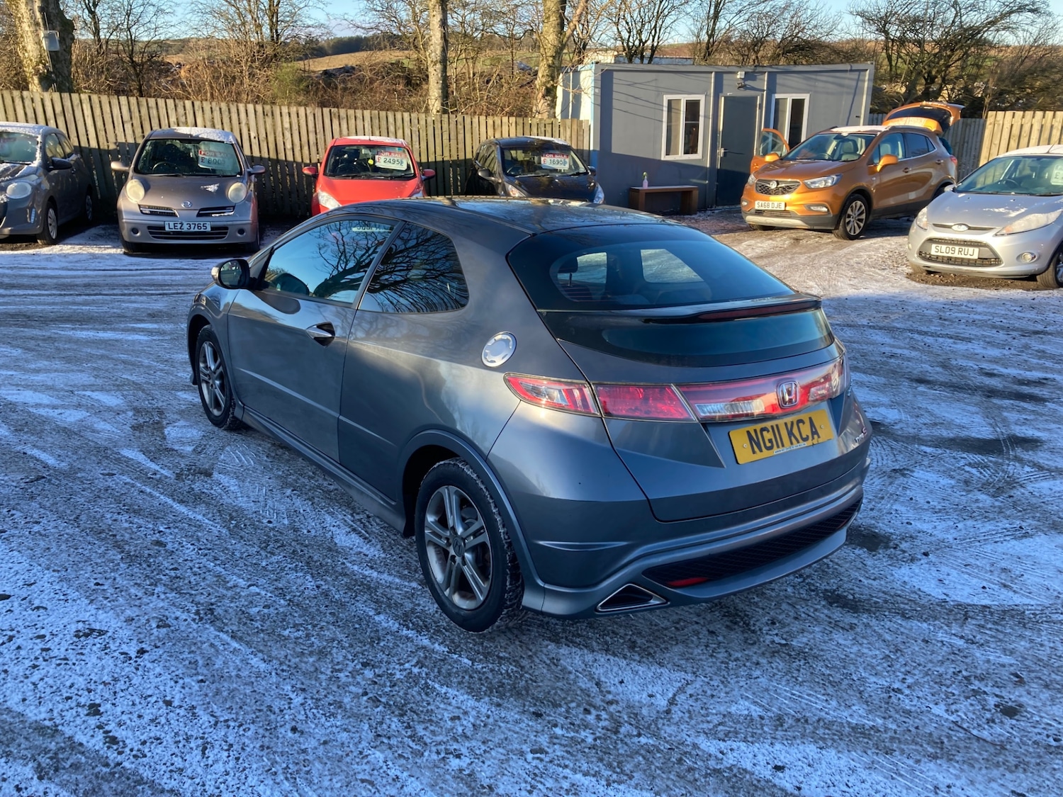 Used Honda Civic 2011 for sale - 77089610: Photo 3