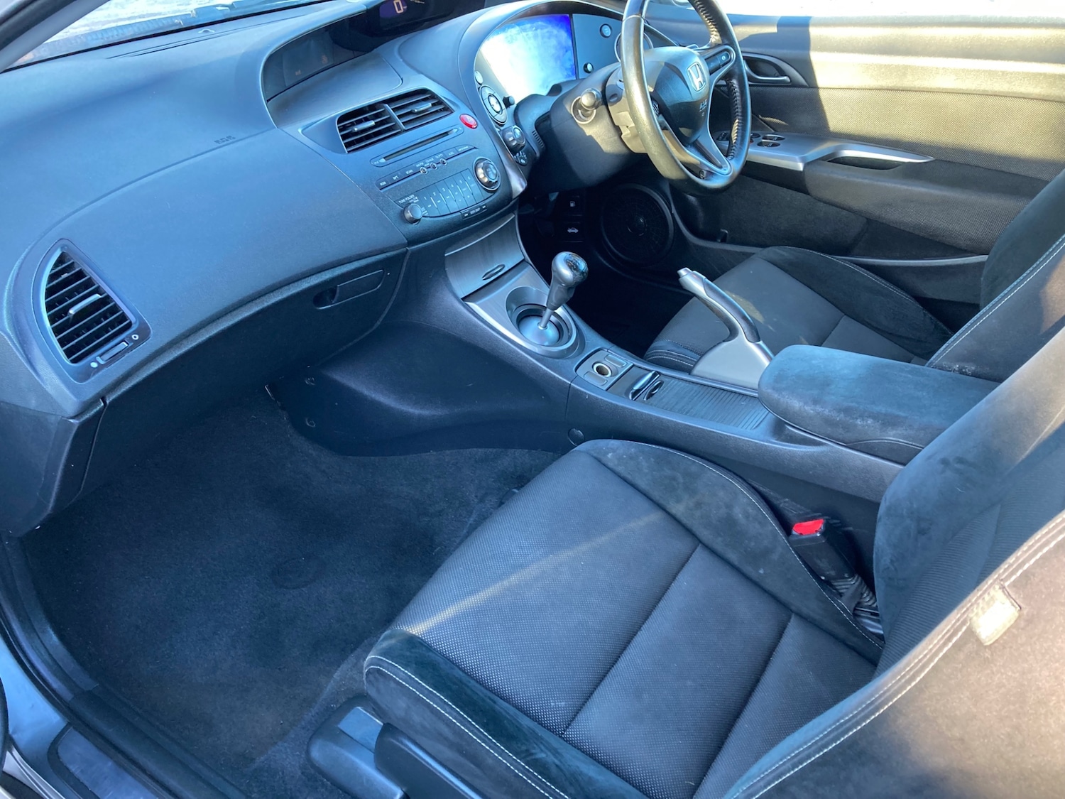 Used Honda Civic 2011 for sale - 77089610: Photo 8