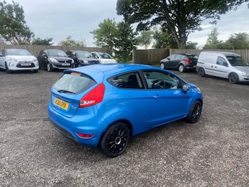 Used Ford Fiesta 2010 for sale - 79663233: Photo