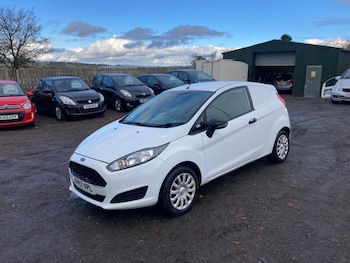 Used Ford Fiesta 2017 for sale - 76531069: Photo