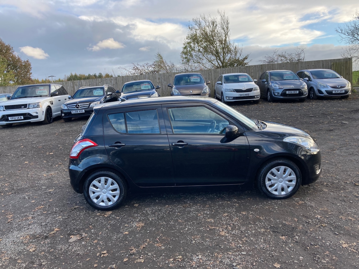 Used Suzuki Swift 2011 for sale - 76392426: Photo 6