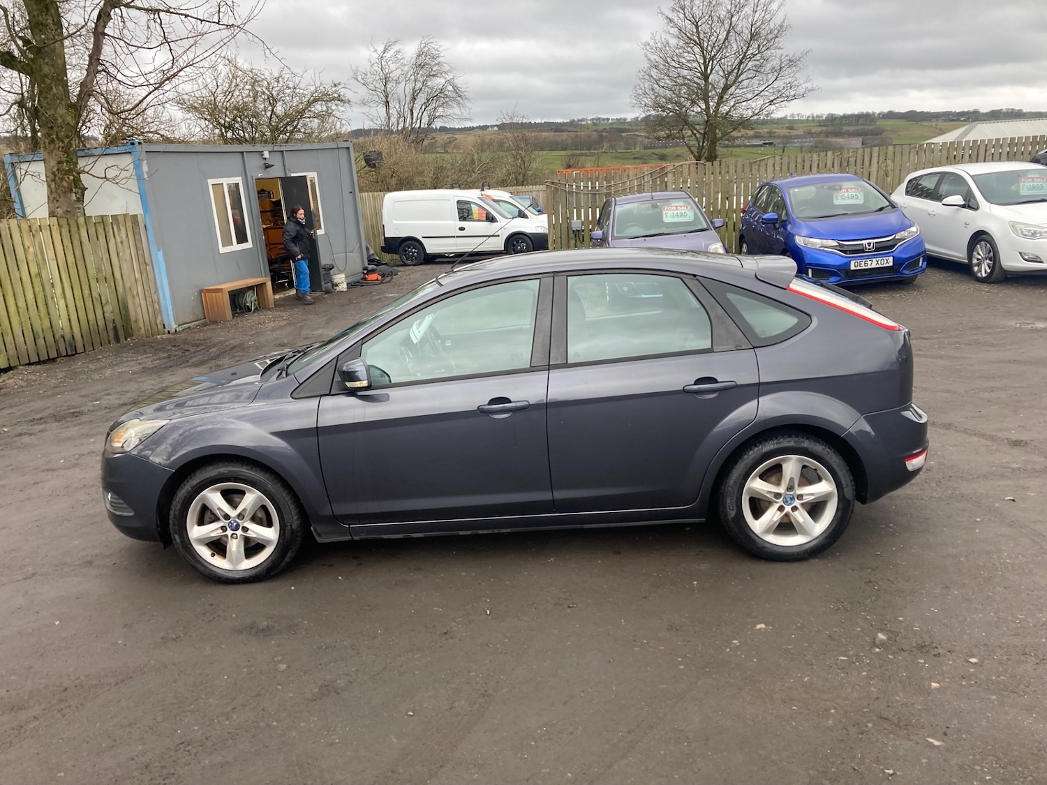 Used Ford Focus 2010 for sale - 77450801: Photo 2