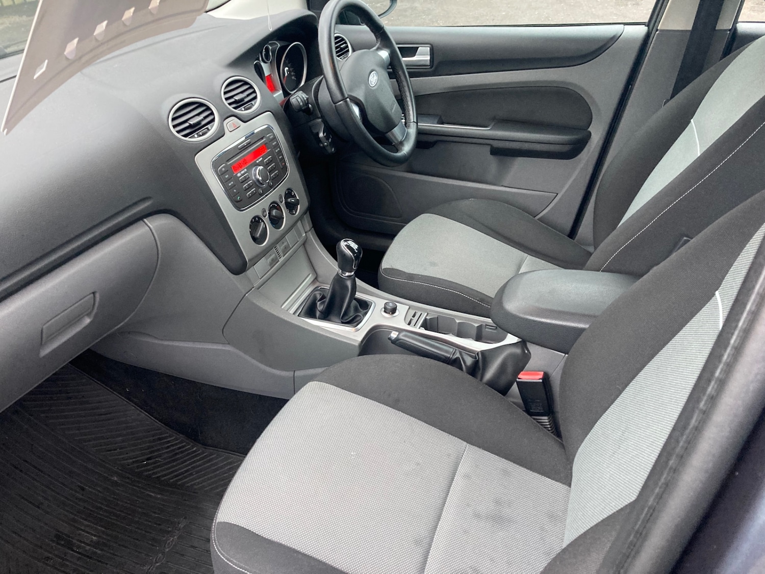 Used Ford Focus 2010 for sale - 77450801: Photo 7