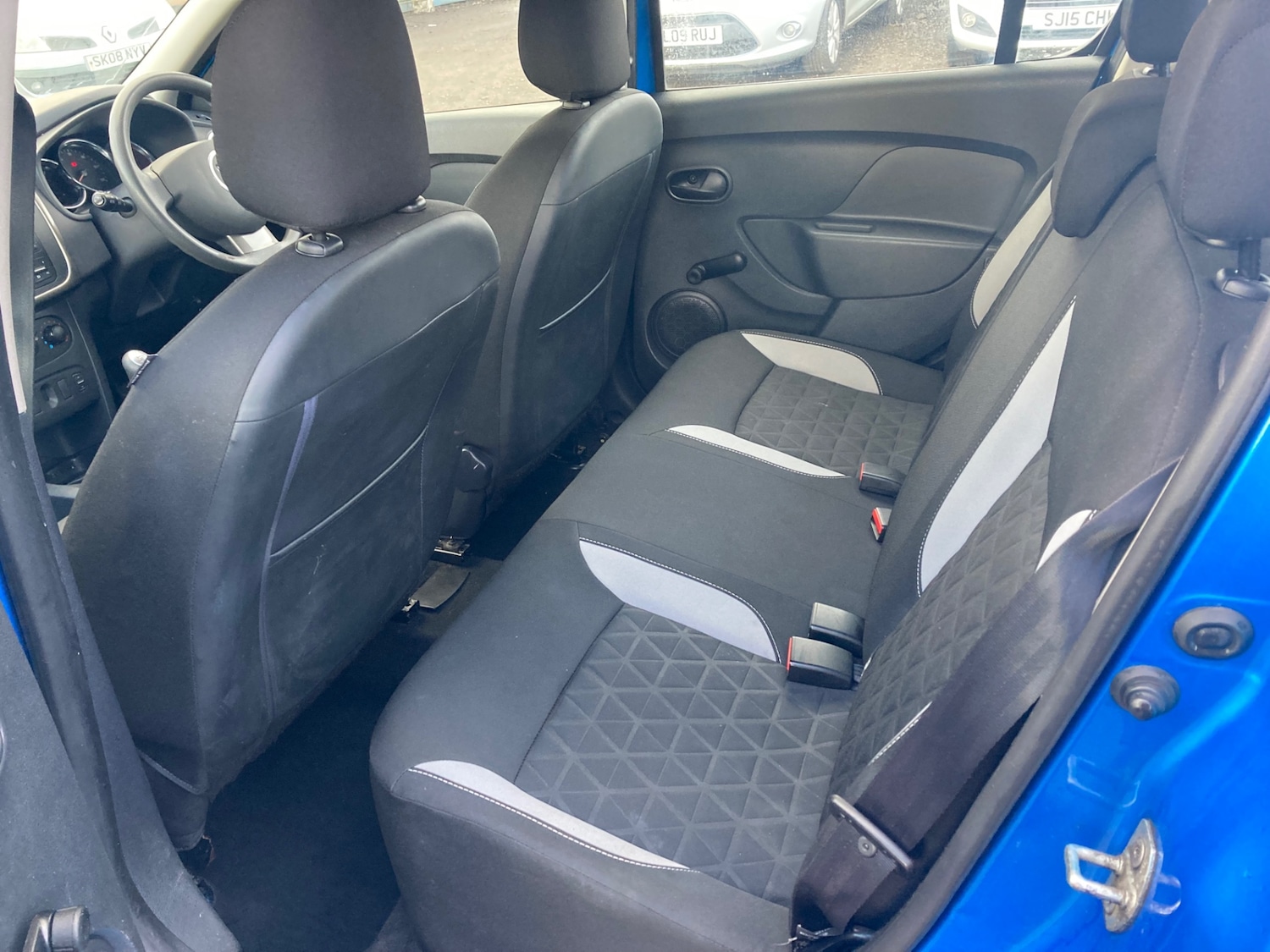 Used Dacia Sandero Stepway 2014 for sale - 77129266: Photo 8