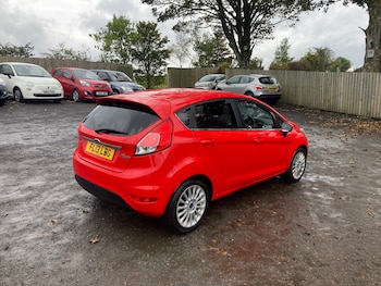 Used Ford Fiesta 2013 for sale - 76146290: Photo 4