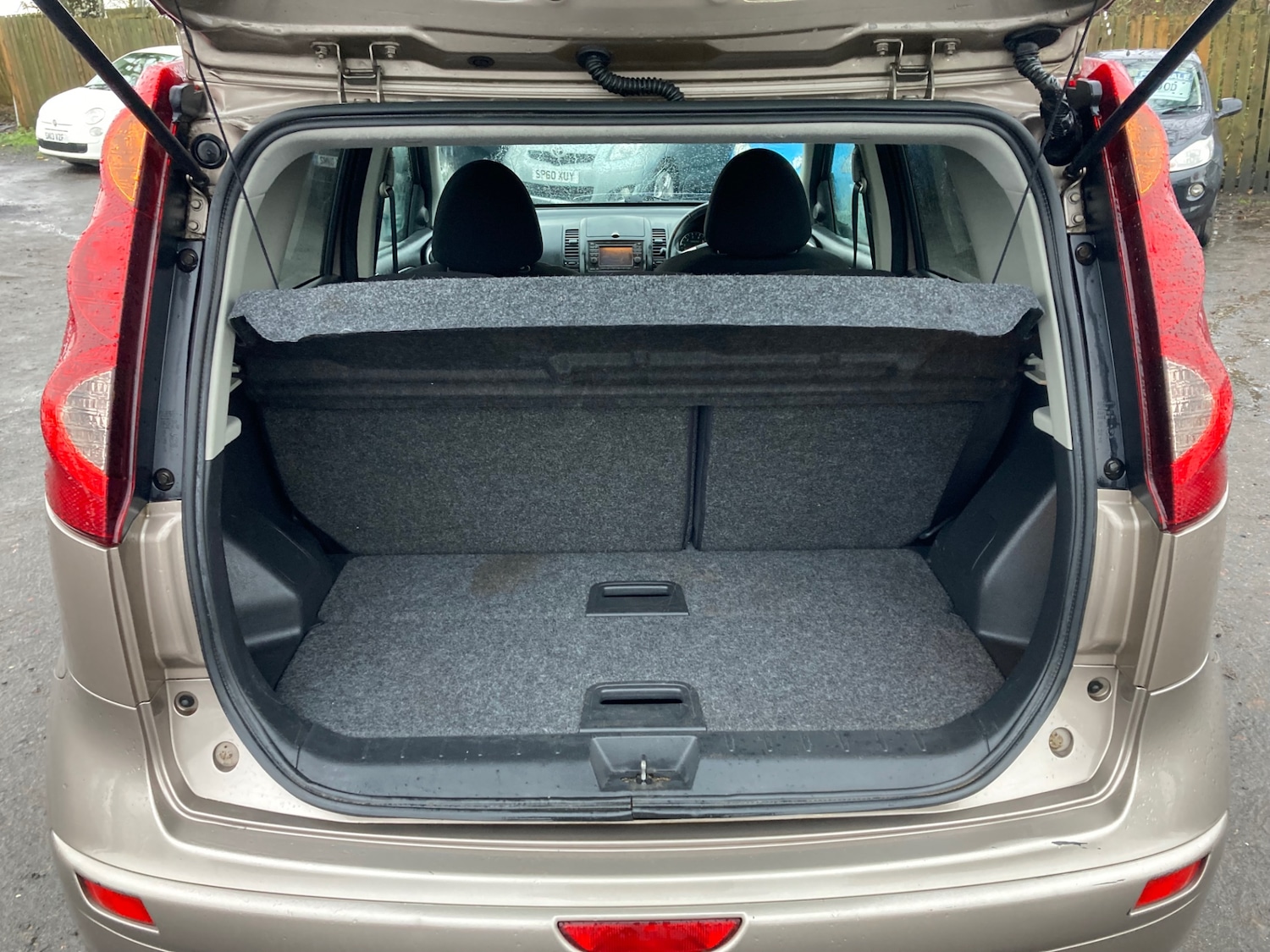 Used Nissan Note 2010 for sale - 76565550: Photo 9