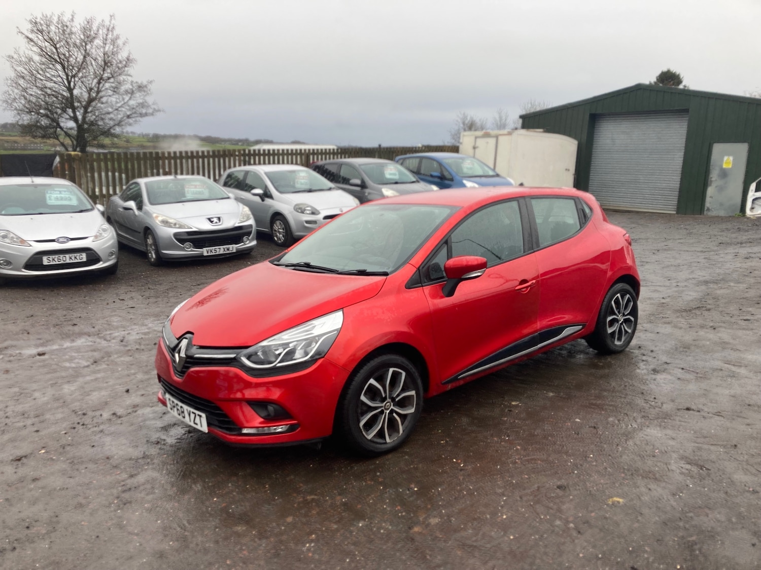 Used Renault Clio 2018 for sale - 76845316: Photo 1