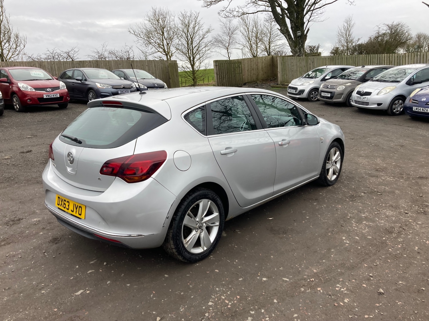 Used Vauxhall Astra 2013 for sale - 77052242: Photo 3