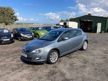 2010 (10) - 1.4i 16V Exclusiv 5dr