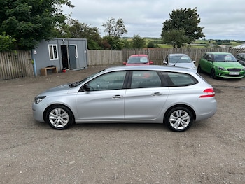 Used Peugeot 308 2015 for sale - 79150453: Photo