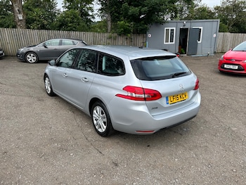 Used Peugeot 308 2015 for sale - 79150453: Photo