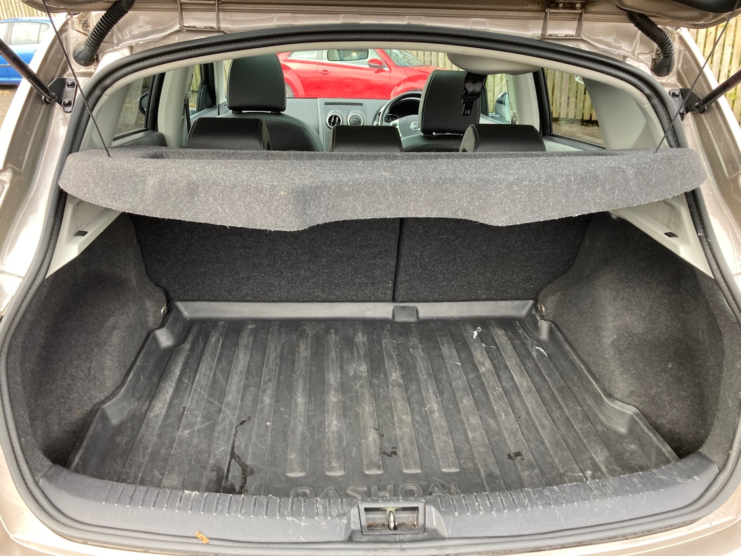 Used Nissan Qashqai 2013 for sale - 76392419: Photo 9