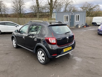 Used Dacia Sandero Stepway 2014 for sale - 77460970: Photo