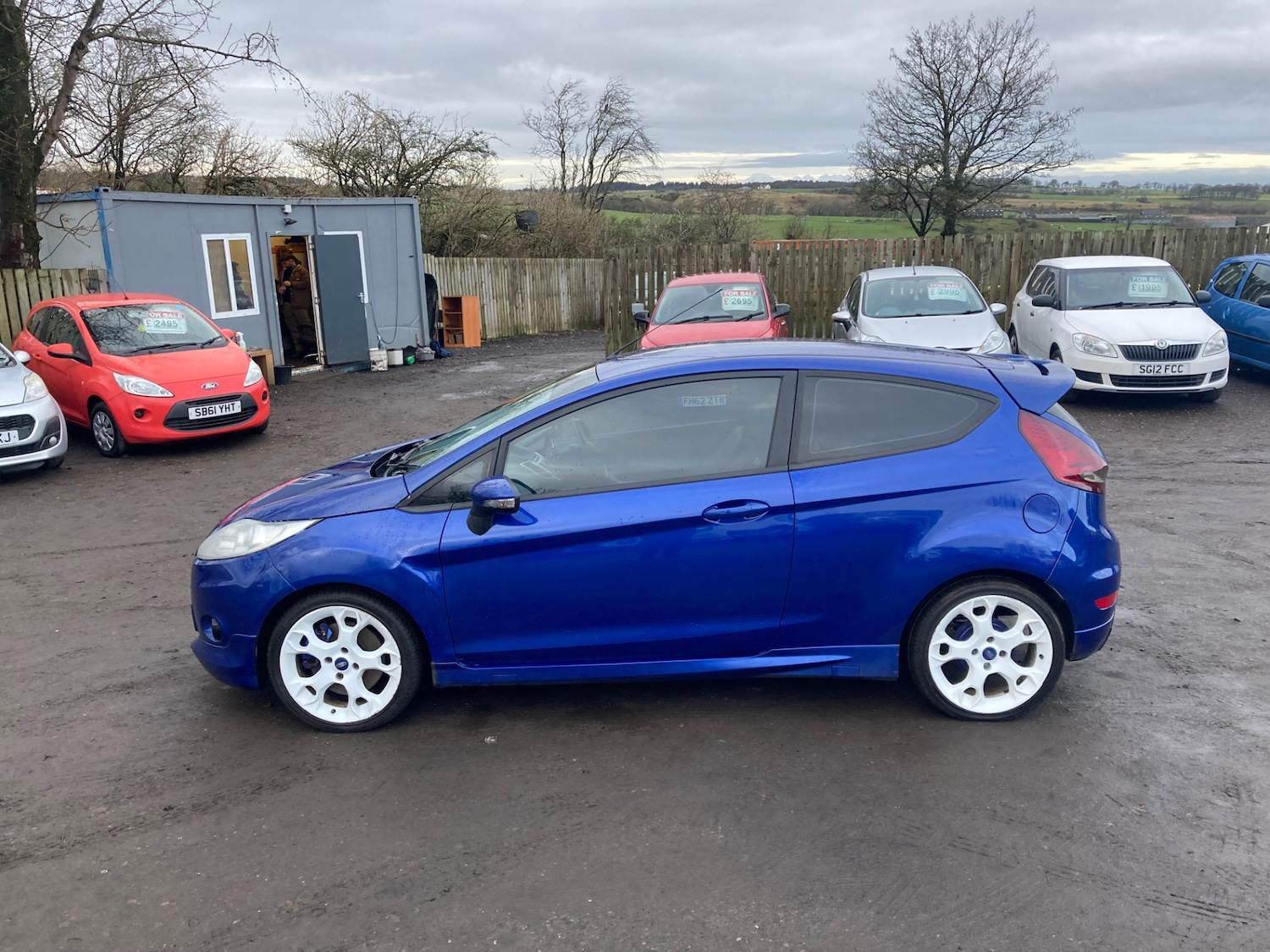 Used Ford Fiesta 2011 for sale - 76769104: Photo 2