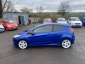 Used Ford Fiesta 2011 for sale - 76769104: Photo