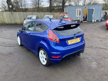 Used Ford Fiesta 2011 for sale - 76769104: Photo