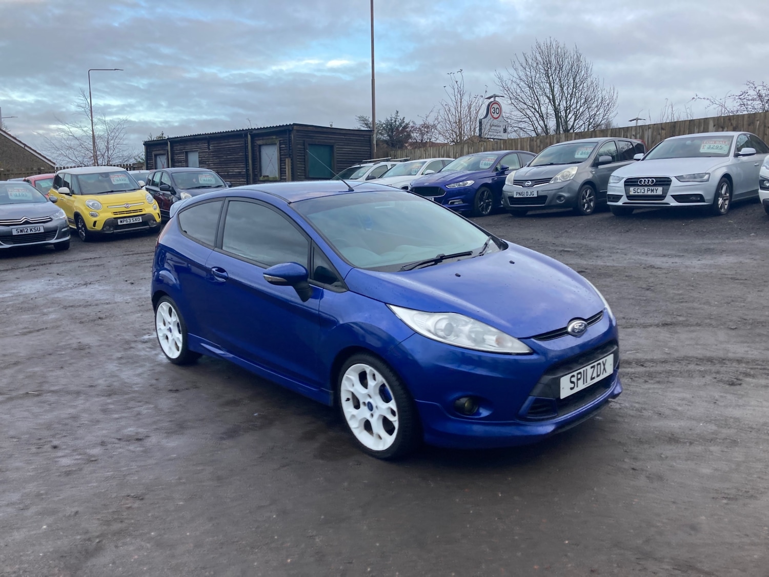 Used Ford Fiesta 2011 for sale - 76769104: Photo 5