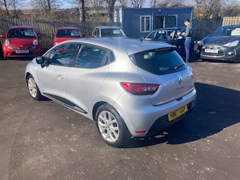 Used Renault Clio 2017 for sale - 77881188: Photo