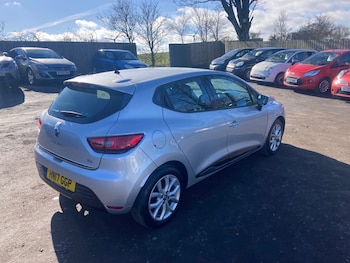 Used Renault Clio 2017 for sale - 77881188: Photo