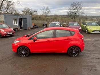 Used Ford Fiesta 2012 for sale - 77235600: Photo