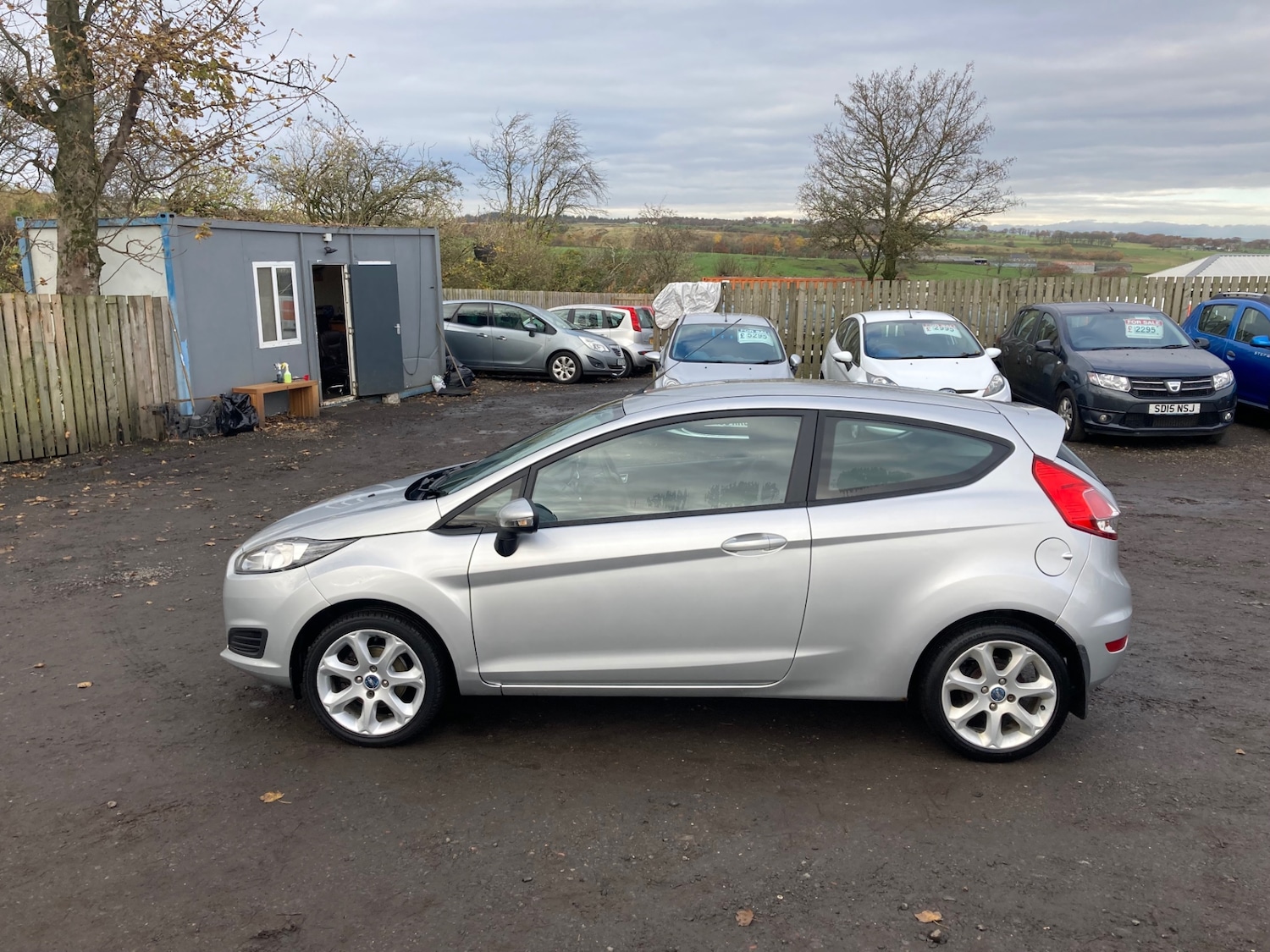 Used Ford Fiesta 2015 for sale - 76506038: Photo 2