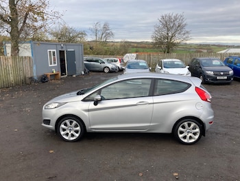 Used Ford Fiesta 2015 for sale - 76506038: Photo