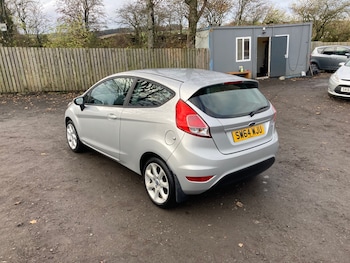 Used Ford Fiesta 2015 for sale - 76506038: Photo