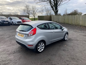 Used Ford Fiesta 2015 for sale - 76506038: Photo