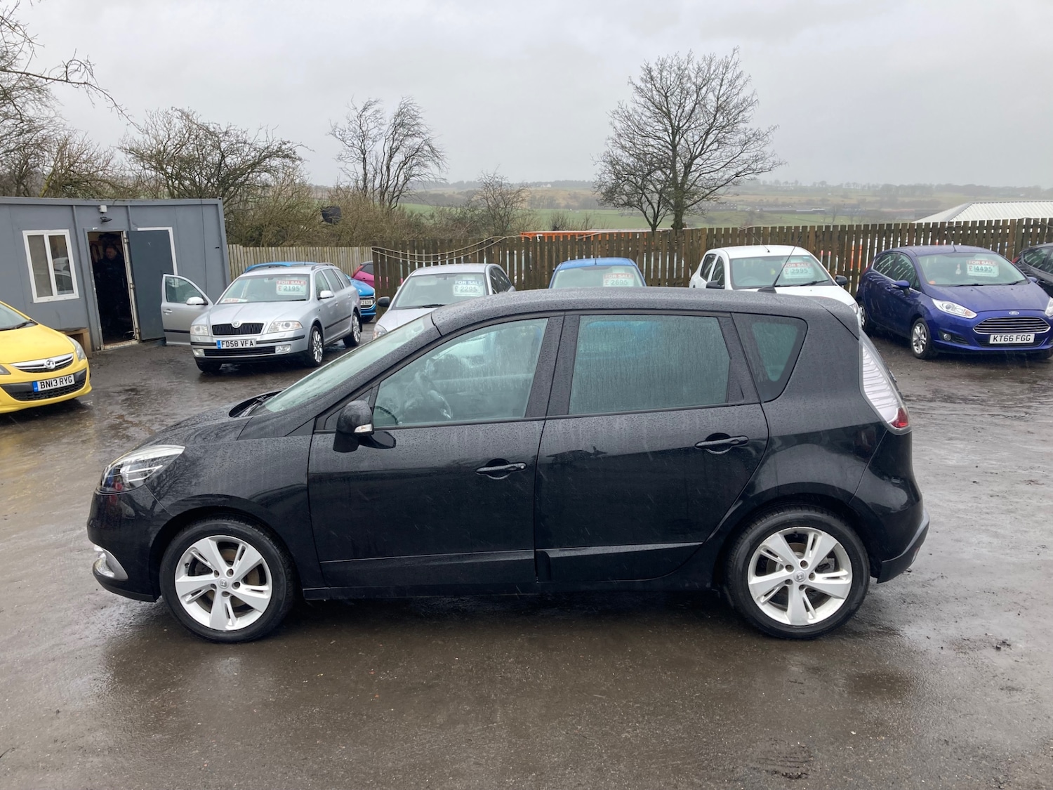 Used Renault Scenic 2012 for sale - 77692465: Photo 2