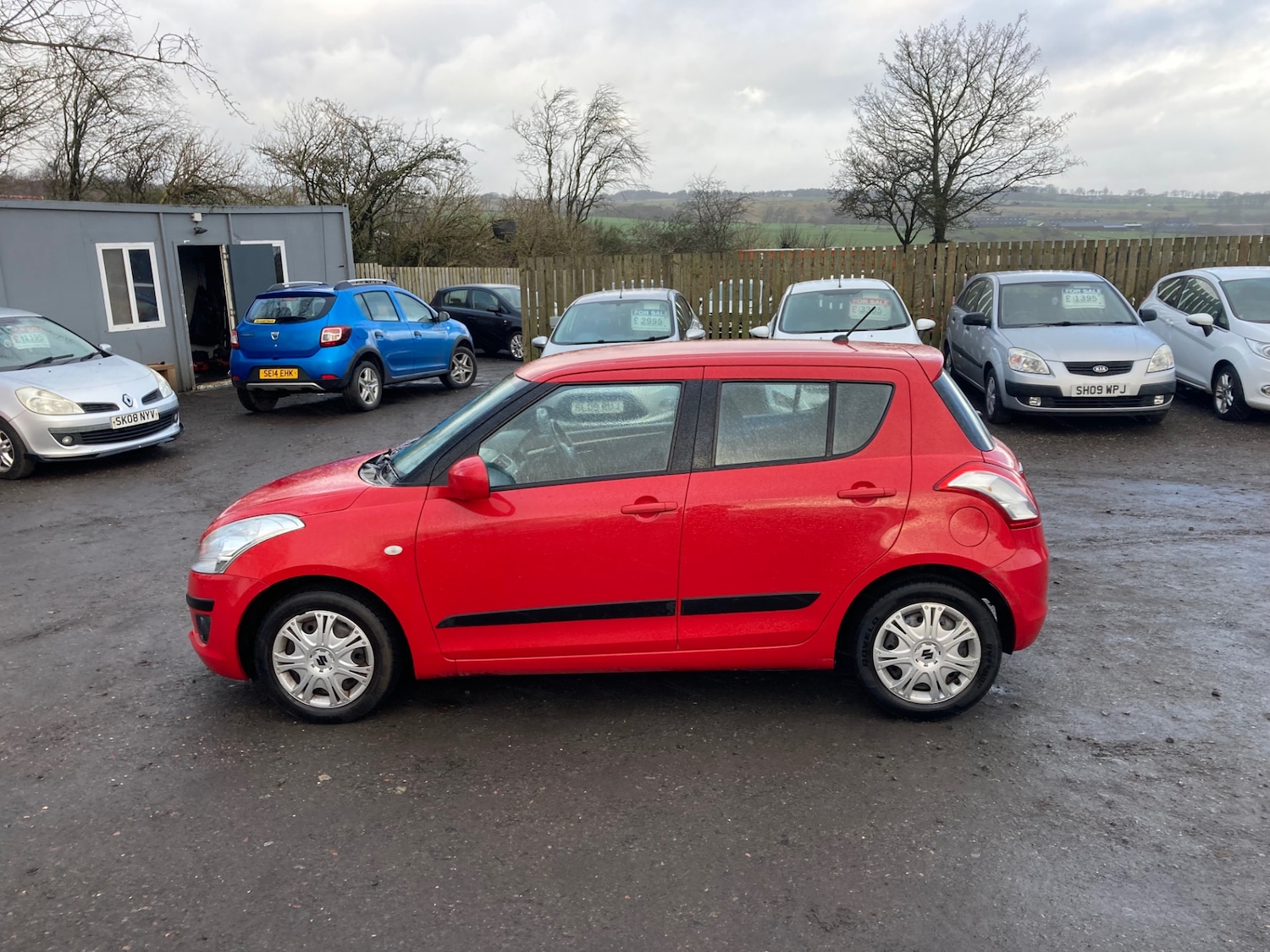 Used Suzuki Swift 2012 for sale - 77090229: Photo 2