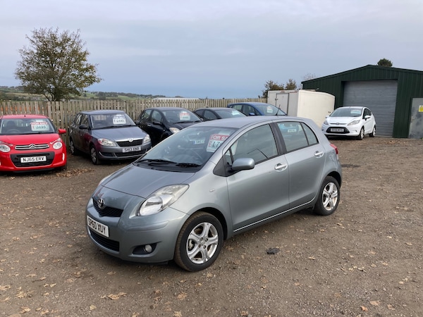 Used Toyota Yaris 2010 for sale - 76340110: Photo 1