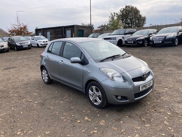 Used Toyota Yaris 2010 for sale - 76340110: Photo 5