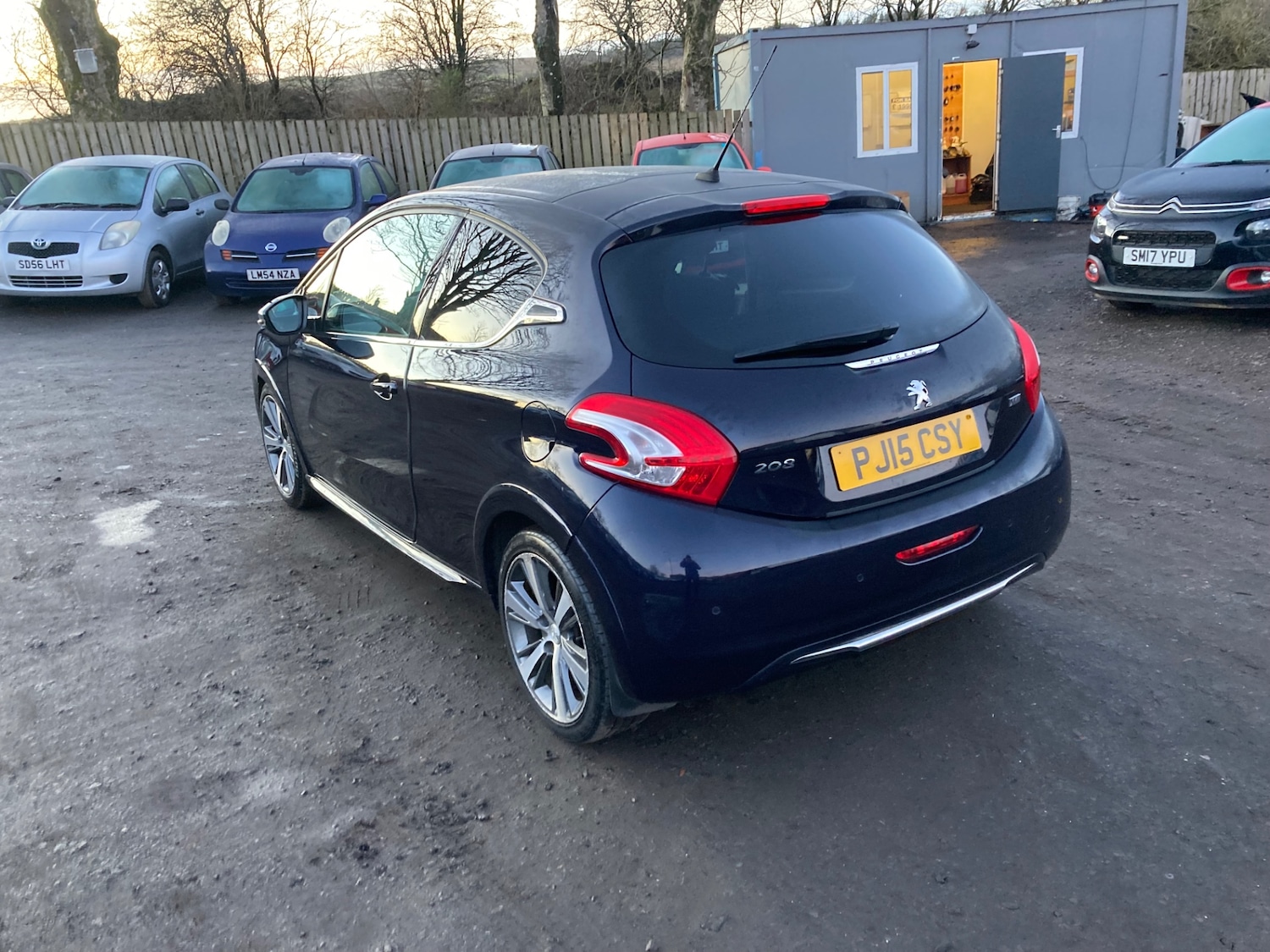 Used Peugeot 208 2015 for sale - 76924176: Photo 3
