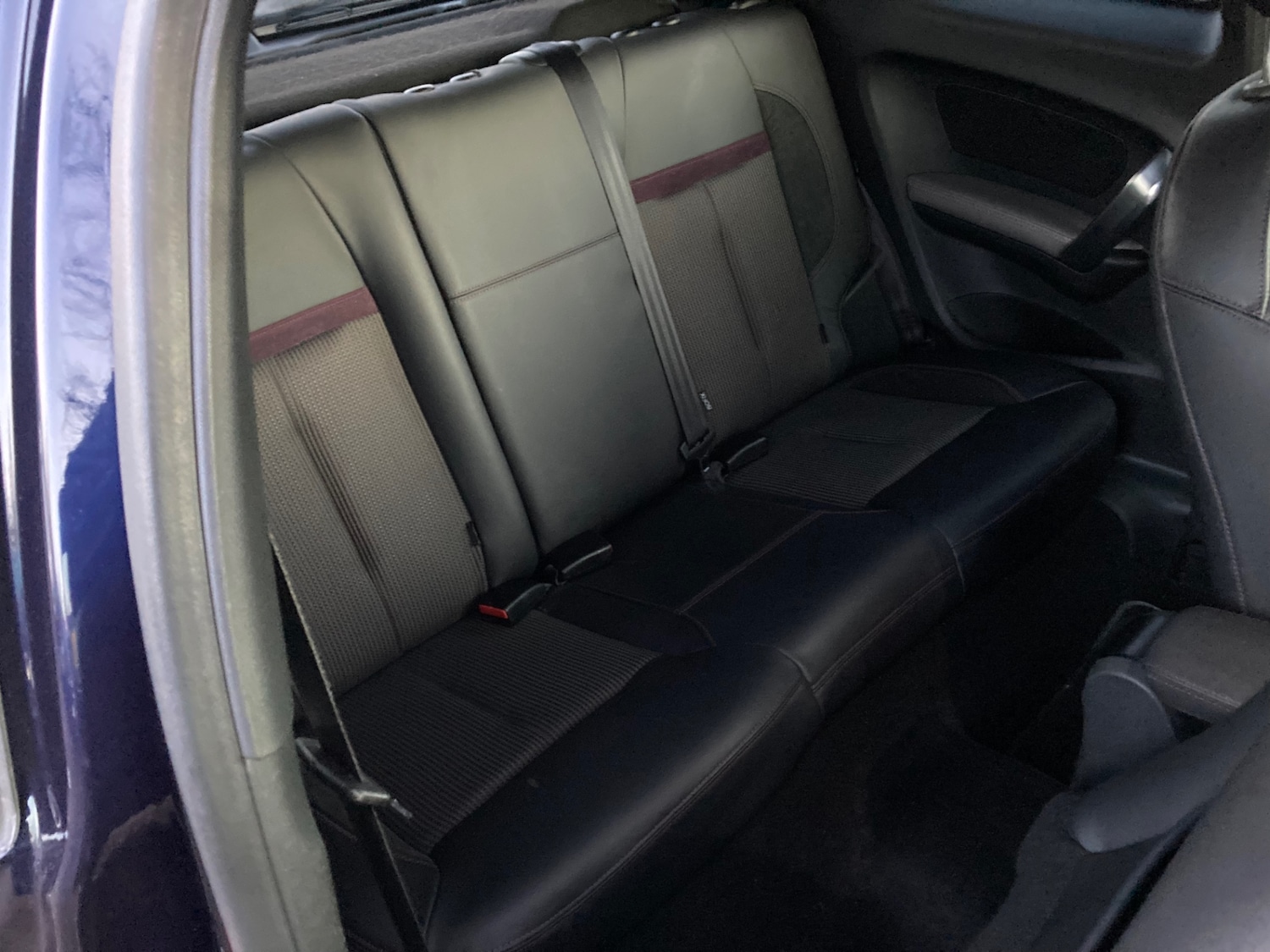 Used Peugeot 208 2015 for sale - 76924176: Photo 8