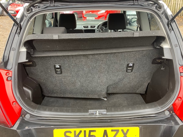 Used Suzuki Swift 2015 for sale - 76302490: Photo 9