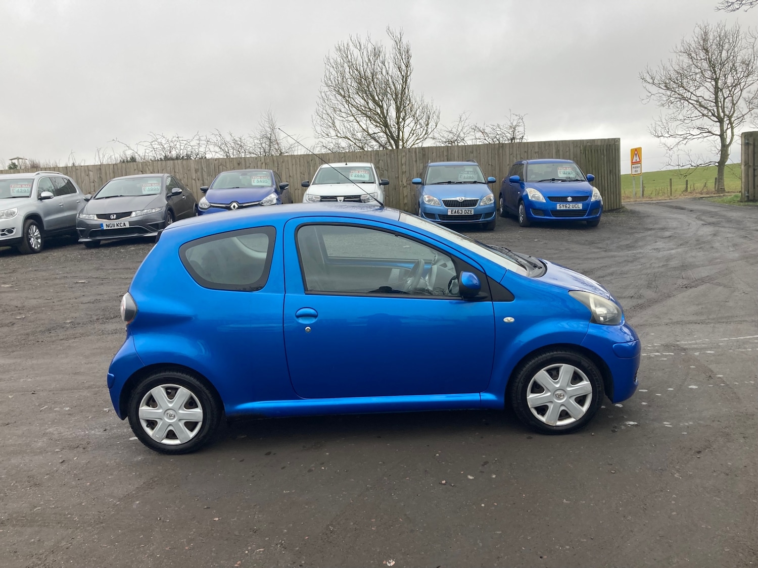 Used Toyota AYGO 2011 for sale - 77562942: Photo 6
