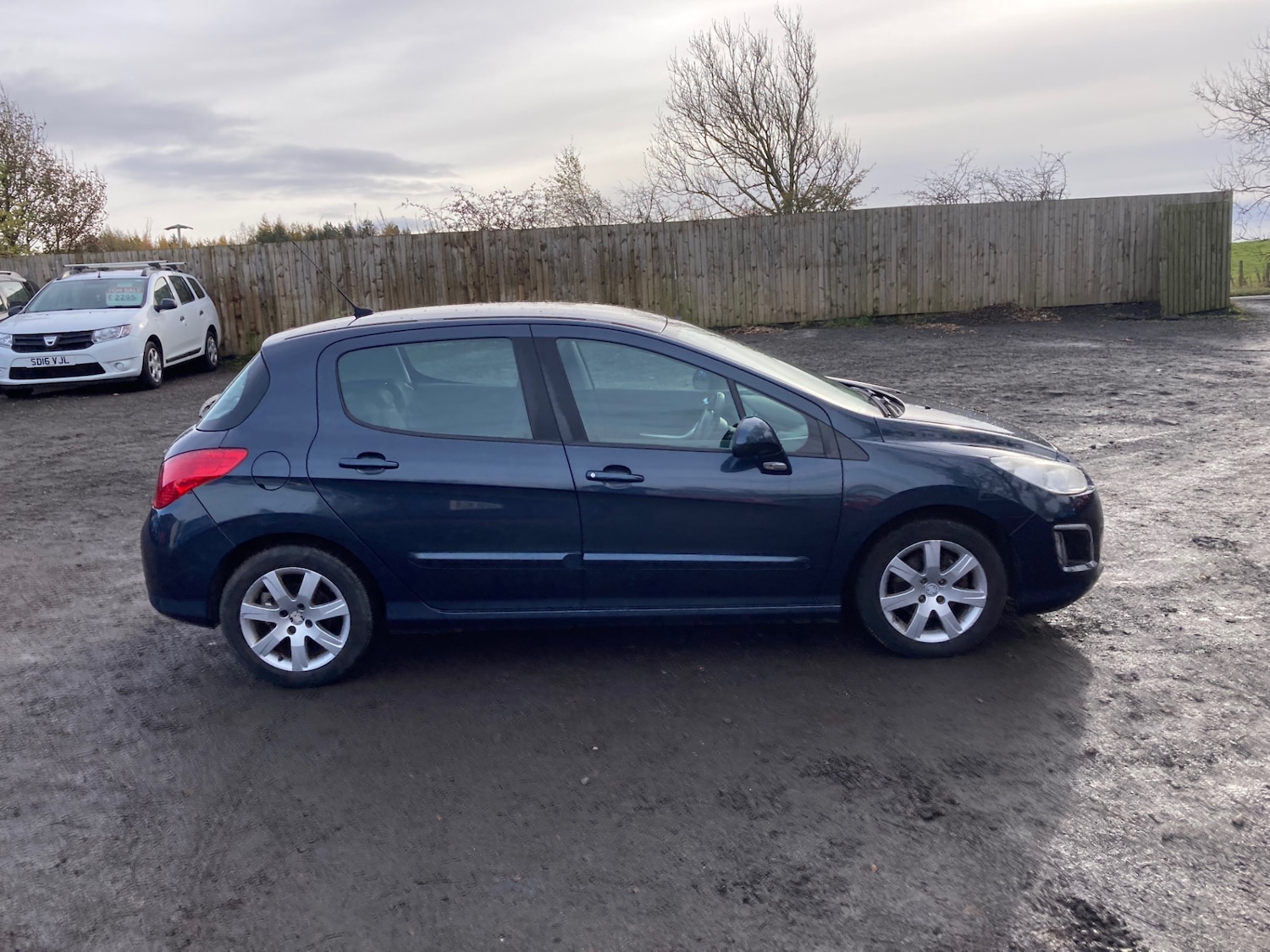 Used Peugeot 308 2013 for sale - 76412682: Photo 6