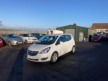 2017 (67) - 1.4i 16V Tech Line 5dr