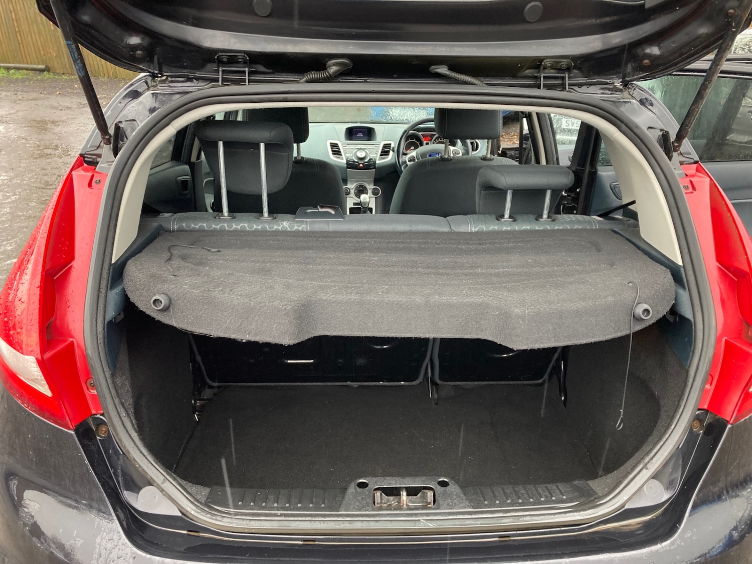 Used Ford Fiesta 2011 for sale - 76477194: Photo 9