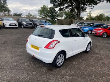 Used Suzuki Swift 2016 for sale - 79668636: Photo