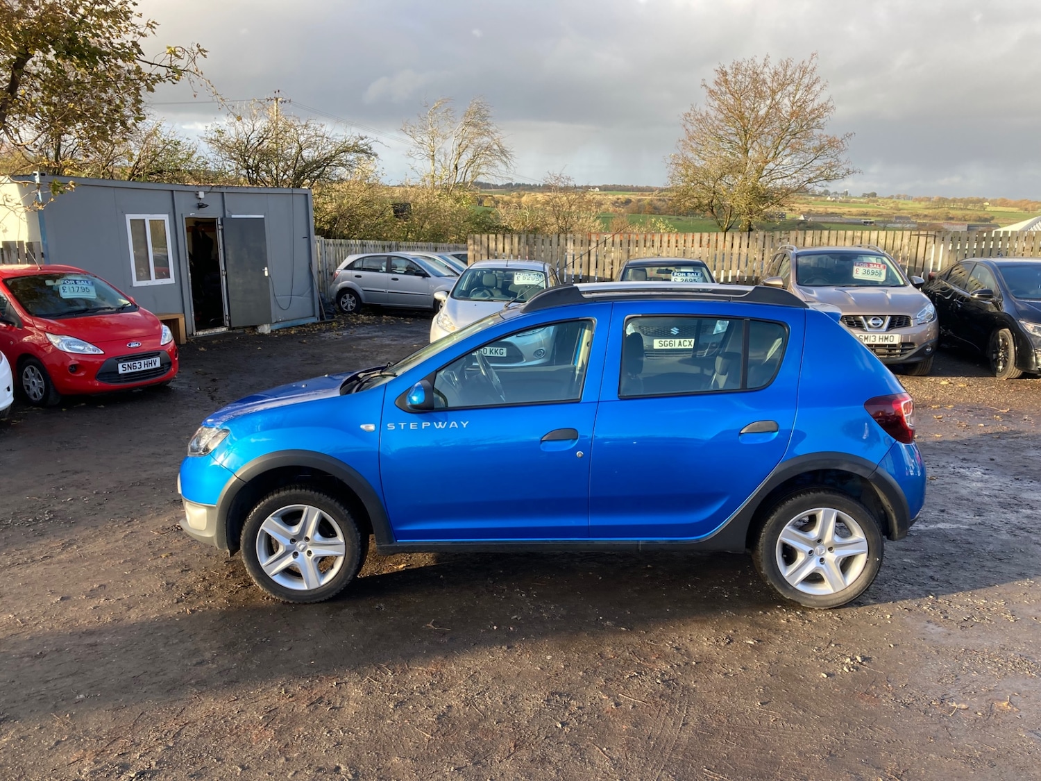 Used Dacia Sandero Stepway 2015 for sale - 76437958: Photo 2